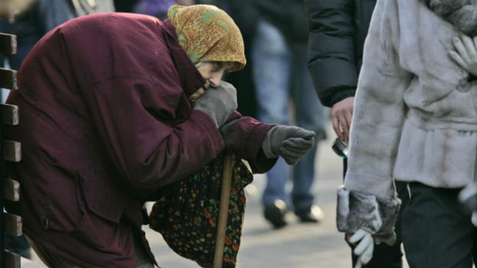 Armut in der Ukraine: Eine Bettlerin in Kiew.