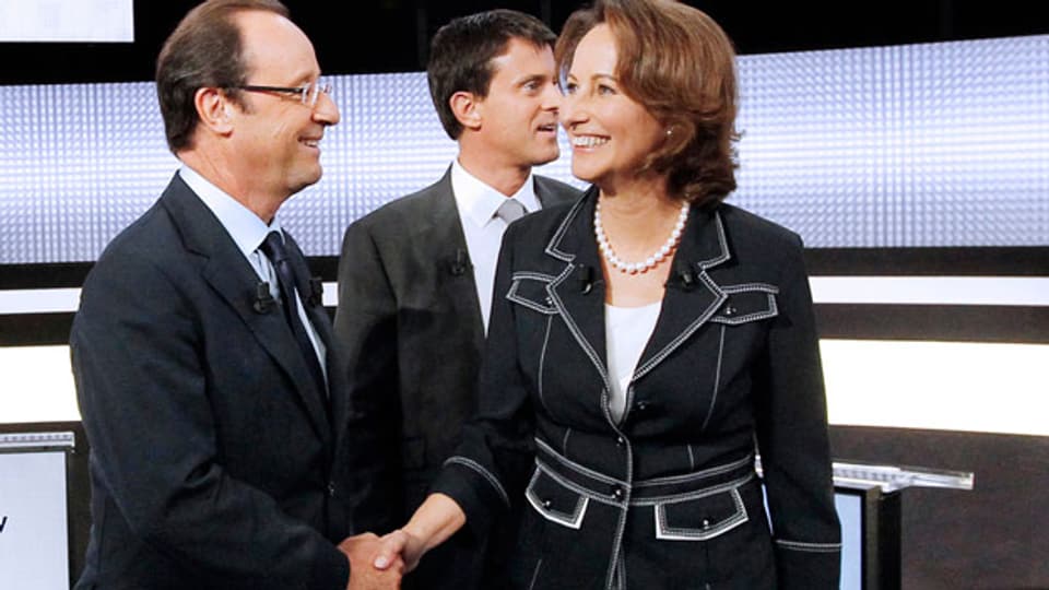 Premier Manuel Valls (Mitte) mit Präsident François Hollande und der neuen Umwelt- und Energieministerin Ségolène Royal. Royal war während fast 30 Jahren die Lebensgefährtin Hollandes.