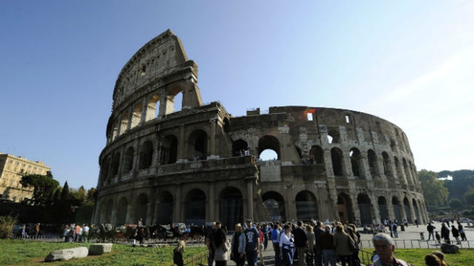 Das Kolosseum in Rom: Vor dem Zerfall retten.