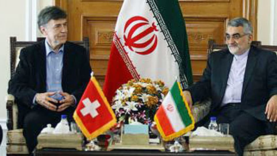 SVP-Nationalrat Luzi Stamm mit Alaeddin Boroujerdi, einem iranischen Parlamentarier in Teheran.