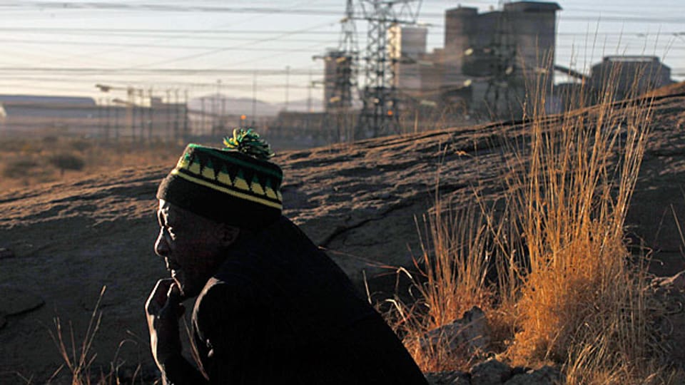 Ein südafrikanischer Minenarbeiter in der Nähe von Marikana.