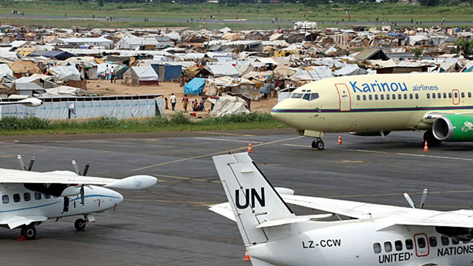 Flüchtlingscamp neben dem Flughafen der zentralafrikanischen Hauptstadt Bangui.