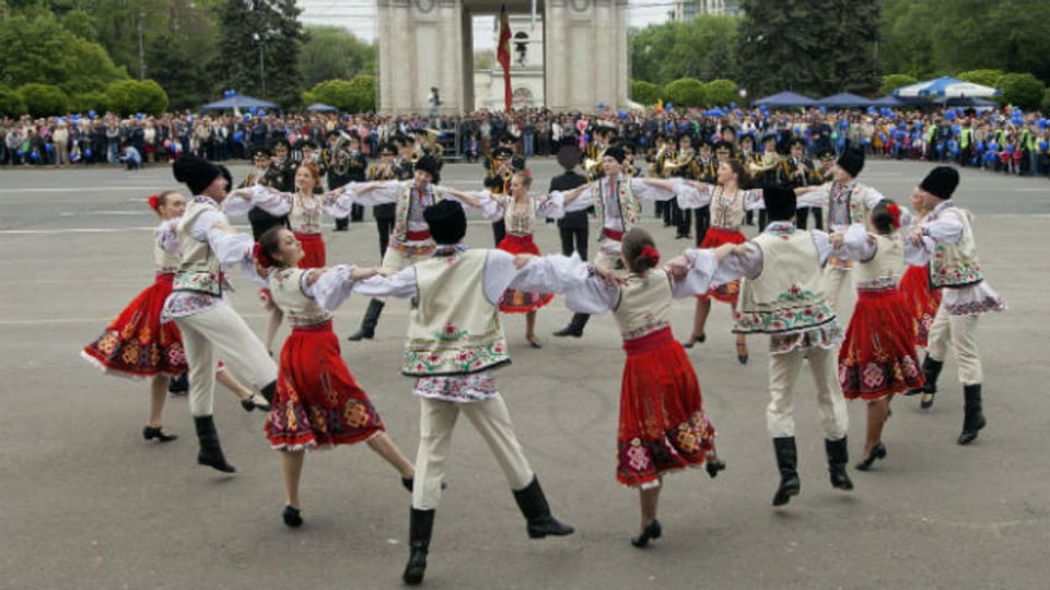 Moldawische Volkstänzer in der Hauptstadt Chisinau.