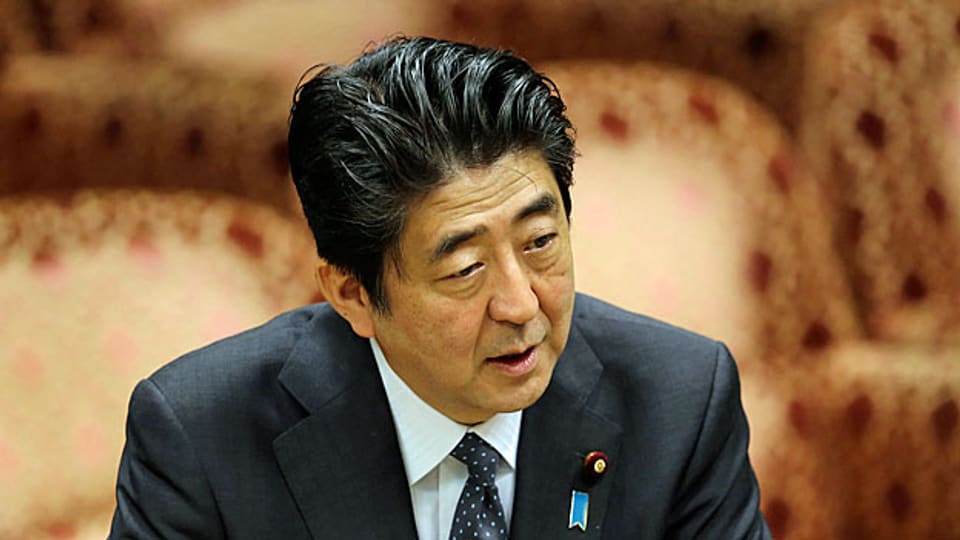 Mehr Macht für die Generäle: Der japanische Premier Shinzo Abe bietet China die Stirn.