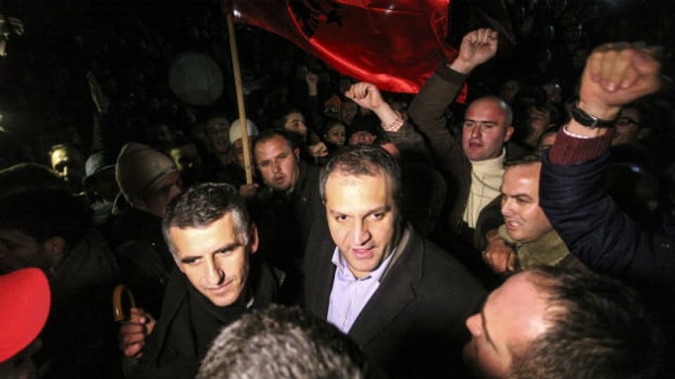 Shpend Ahmeti während des Wahlkampfs.