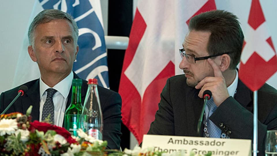 OSZE-Präsident Didier Burkhalter und OSZE-Botschafter Thomas Greminger an der Konferenz in Bern,