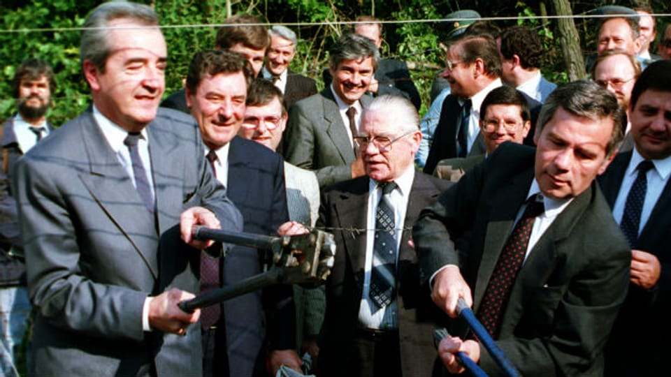 Gyula Horn (rechts) und Alois Mock am 27. Juni 1989.