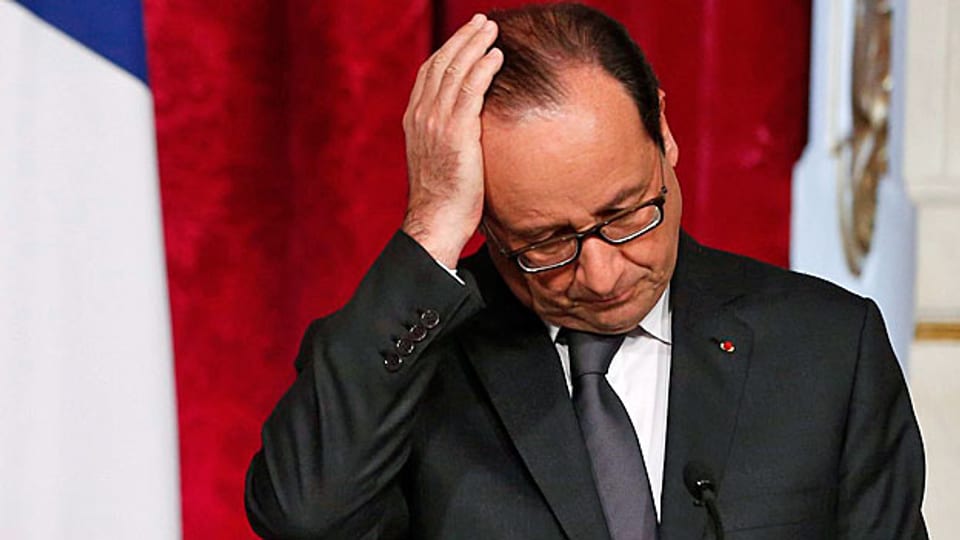 Präsident François Hollande vor der Medienkonferenz zum Sozialgipfel in Paris.