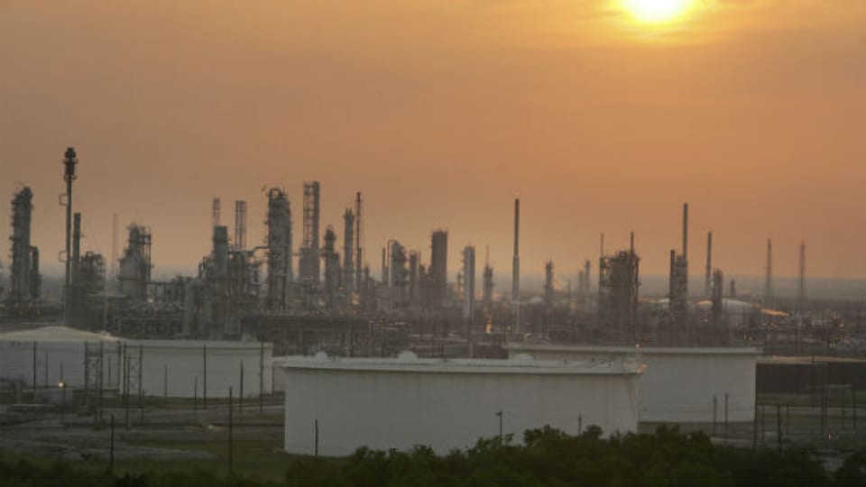 Eine Ölraffinerie im texanischen Port Arthur.