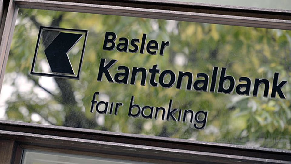 Die Verantwortlichen der Basler Kantonalbank freuen sich über die Zulieferdienste der pensionieren Mitarbeiter.