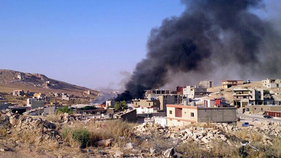 Rauch über Arsal, einer sunnitischen Stadt nahe der syrischen Grenze im Osten Libanons.
