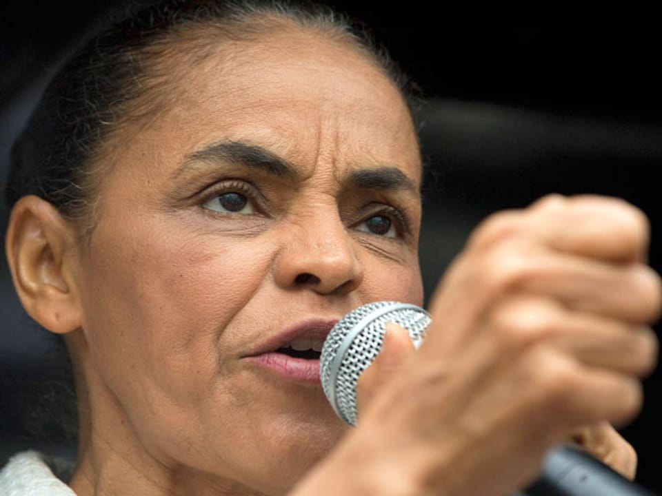 Bei der Wahl um das Präsidentschaftsamt könnte die ehemalige Umweltministerin und weltbekannte grüne Aktivistin Marina Silva der amtierenden Präsidentin Dilma Rousseff gefährlich werden.