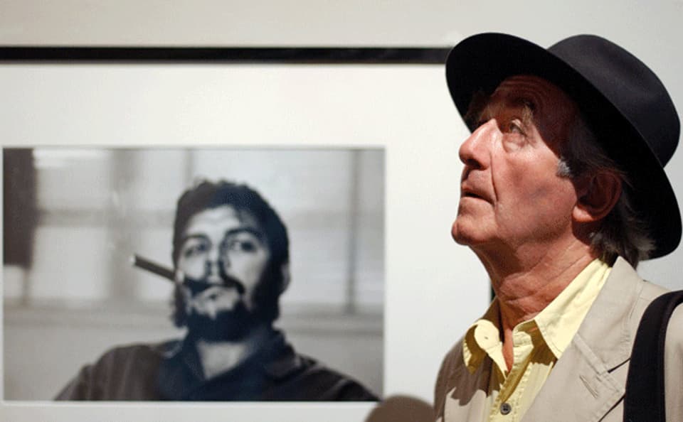 René Burri vor seinem wohl bekanntesten Bild von Che Guevara