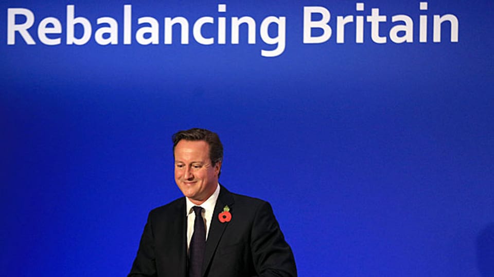 Der britische Premier Cameron wettert gegen Europa - an einem Internet-Fernsehsender, noch vor seinem Auftritt im Unterhaus.