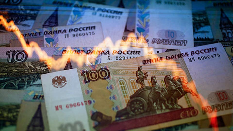 Die grosse Mehrheit der Russinnen und Russen hat das Vertrauen in die eigene Währung verloren.