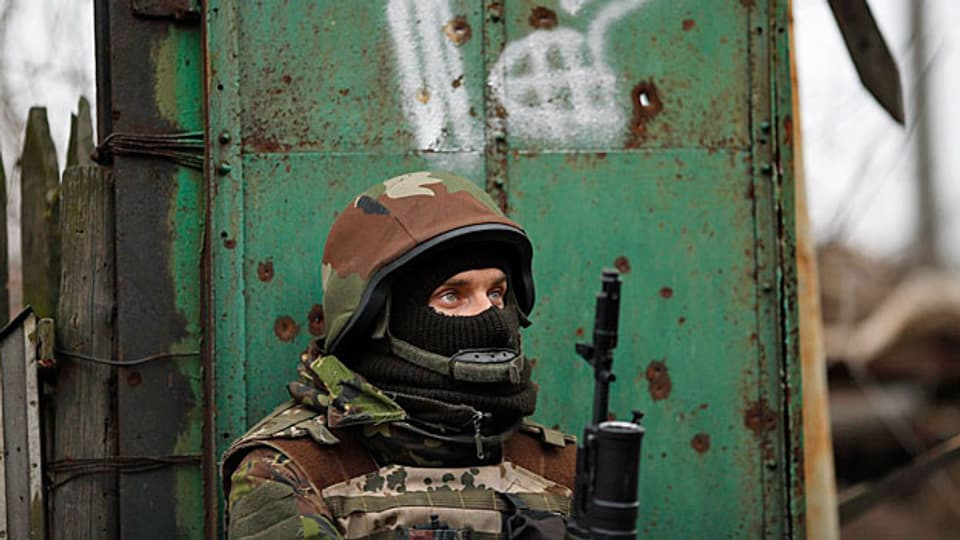 Ein ukrainischer Freiwilliger in der Nähe von Donetsk. Zu Gespräche gebe es keine Alternative - sagt OSZE-Vorsitzender Didier Burkhalter.