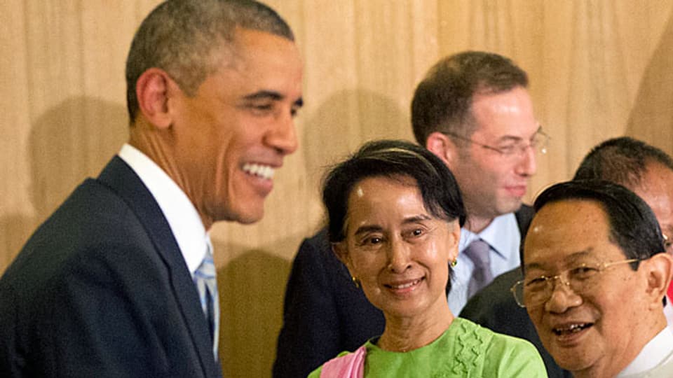 Am Rande des ASEAN-Gipfels in Burma trifft sich US-Präsident Barack Obama mit der burmesischen Oppositionsführerin Aung San SuuKyi.