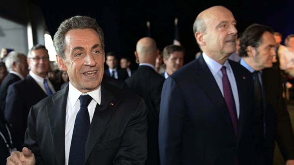 Nicolas Sarkozy trifft in Bordeaux ein, wo Alain Juppé regier