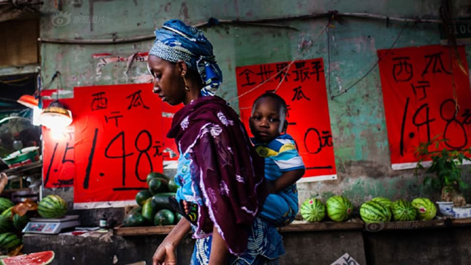 Selbst auf den Frischmärkten des Xiaobei-Quartiers sind Afrikaner mittlerweile die grösste Kundengruppe.