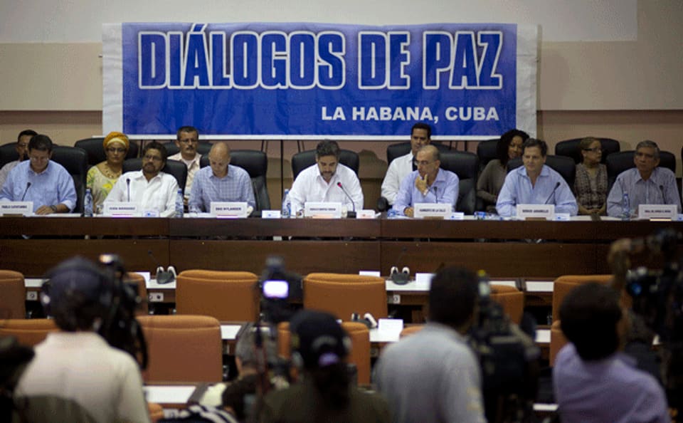 Vertreter der kolumbianischen Regierung und der FARC bei Friedensgesprächen in Havanna
