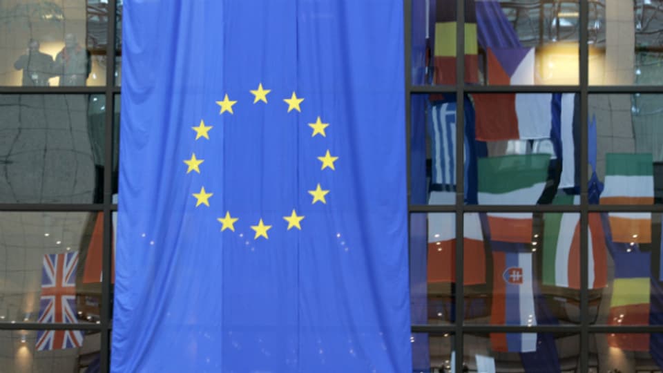 EU Flagge in Brüssel im Jahre 2008.