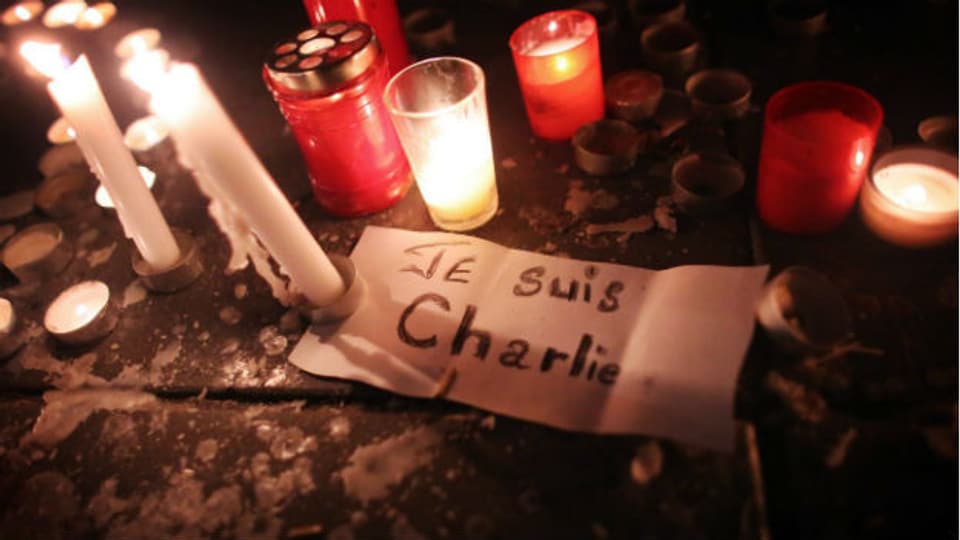 Trauer auf den Strassen von Paris am Abend nach dem Anschlag auf das Satiremagazin Charlie Hébdo.