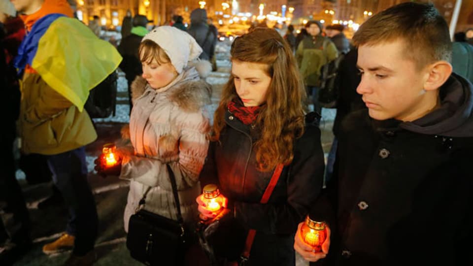 In der ukrainischen Hauptstadt Kiev trauern die Menschen um die gefallenen Soldaten.