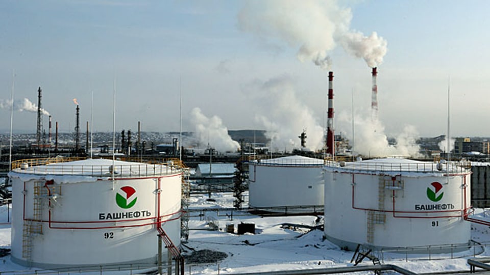 Öl schmiert - den Reformprozess oder den Untergang. Bild: eine russische Ölraffinerie.