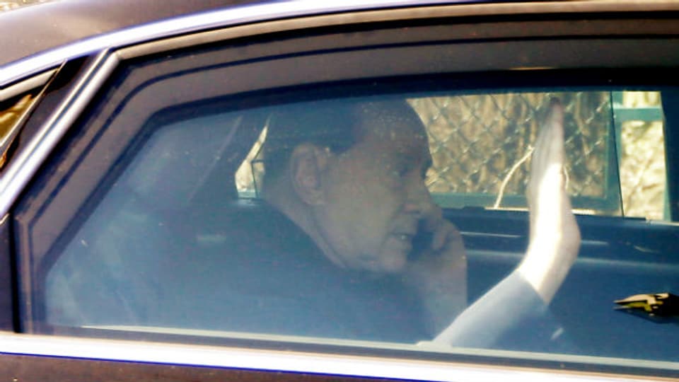 Silvio Berlusconi in seiner Limousine im März 2015.