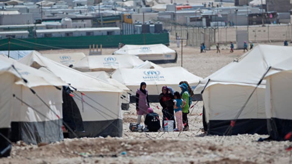 Die Evaluation empfiehlt, sich auf weniger, dafür grössere, Projekte zu konzentrieren. Flüchtlingslager in Jordanien.