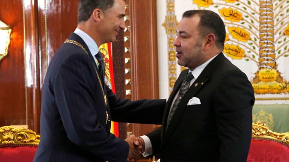 Der marokkanische König Mohammed VI. (rechts) mit dem spanischen König Felipe VI.