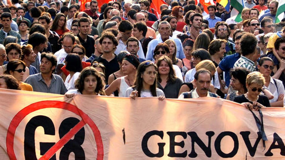 Demonstration gegen den G8-Gipfel in Genua.
