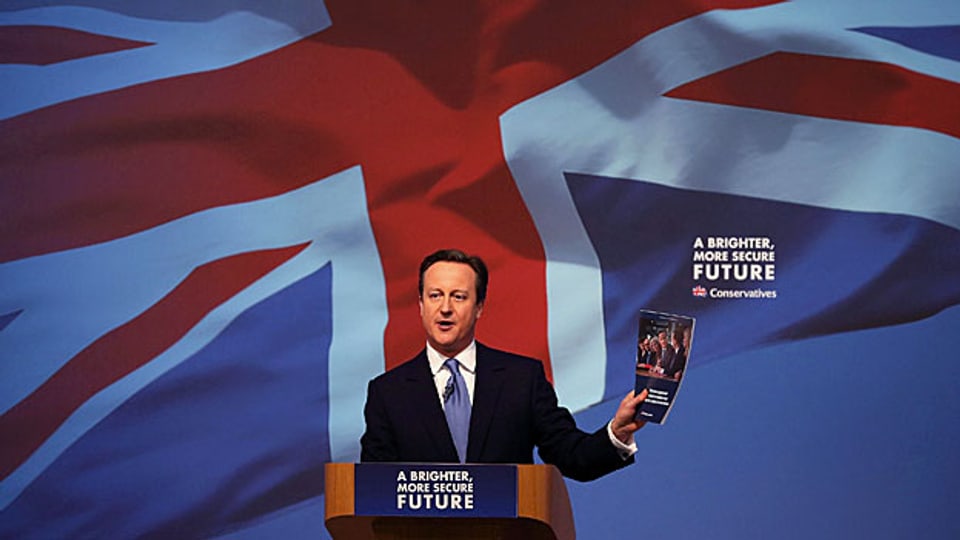 Premier David Cameron an einer Wahlkampfveranstaltung in Swindon. Wenn er das versprochene EU-Referendum durchführt, könnten sich die Liberalen einer Koalition verweigern.