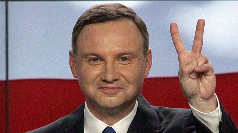 Der nationalkonservative Andrezej Duda sieht sich schon als Wahlsieger.