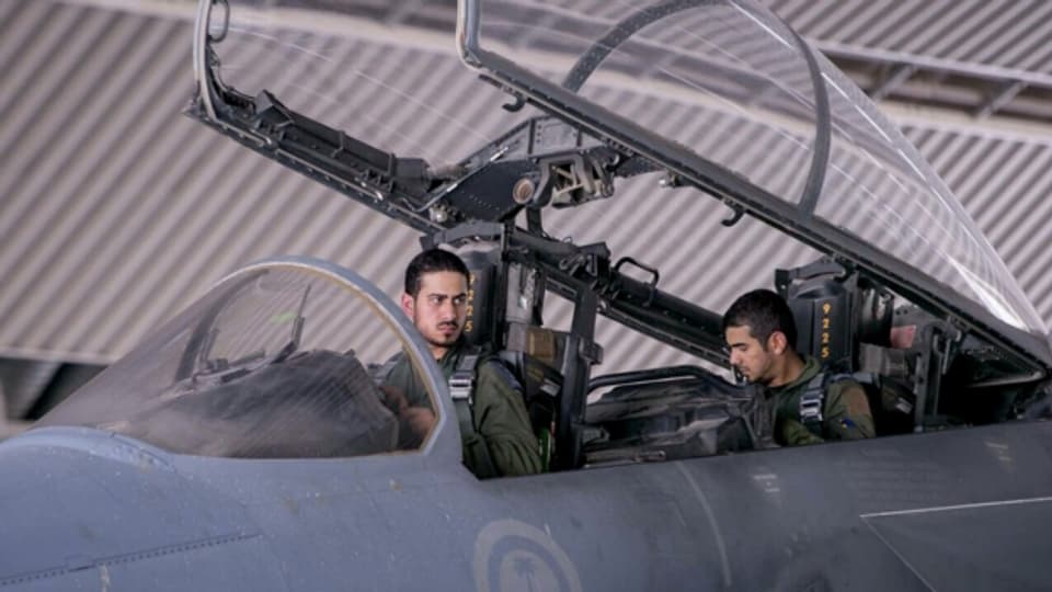 Saudische Kampfpiloten vor einem Einsatz gegen die Terrororganisation IS (September 2014).