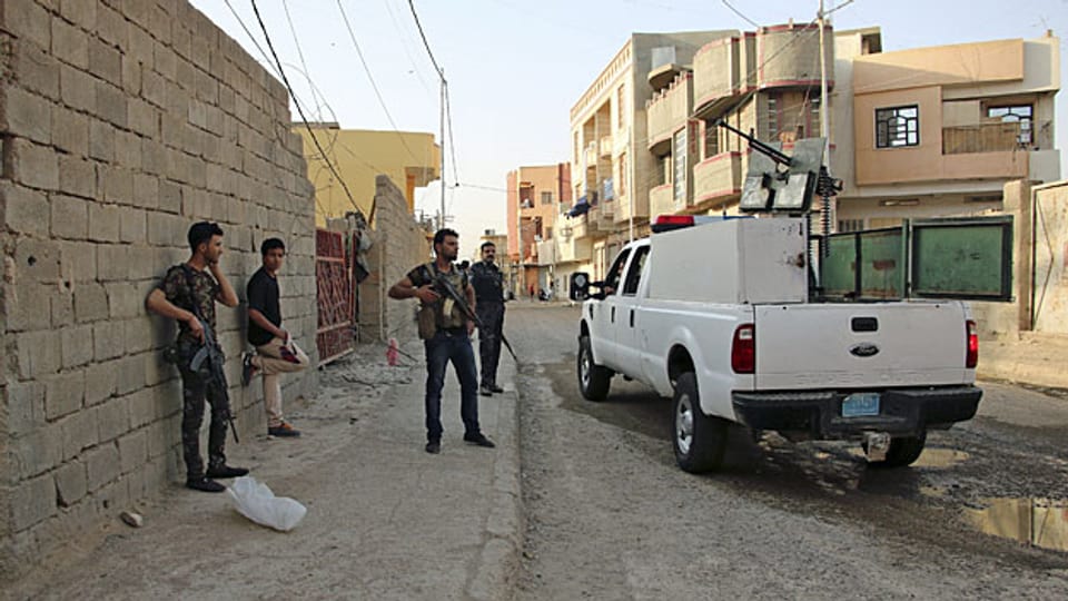 Der IS zwingt den irakischen Präsidenten zu einer riskanten Strategie. Bild: Strasse in Ramadi.