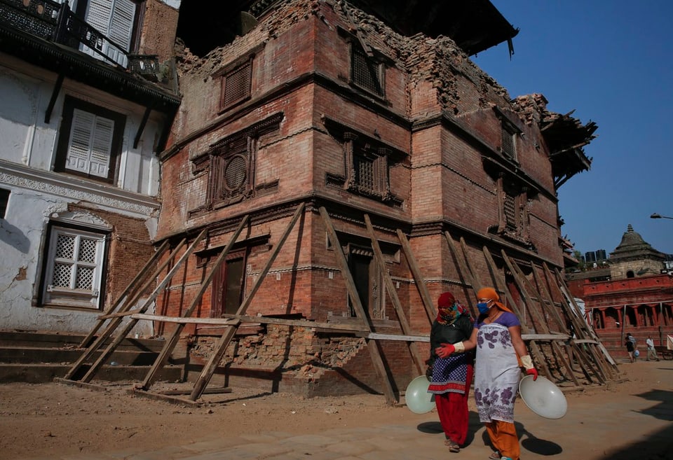 Zwei Arbeiterinnen in Kathmandu.