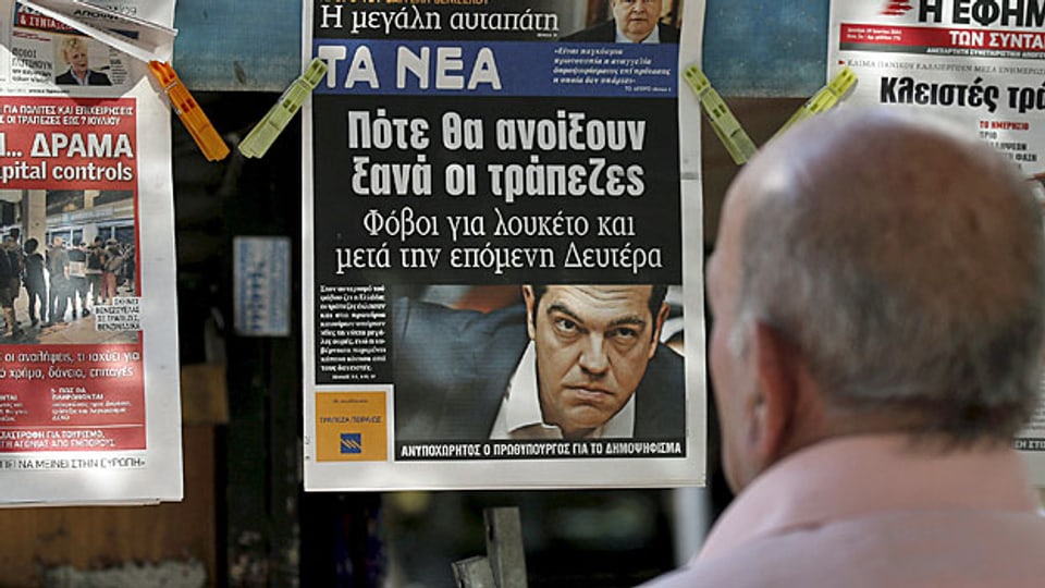 Zeitungen stossen zurzeit in Athen auf reges Interesse.
