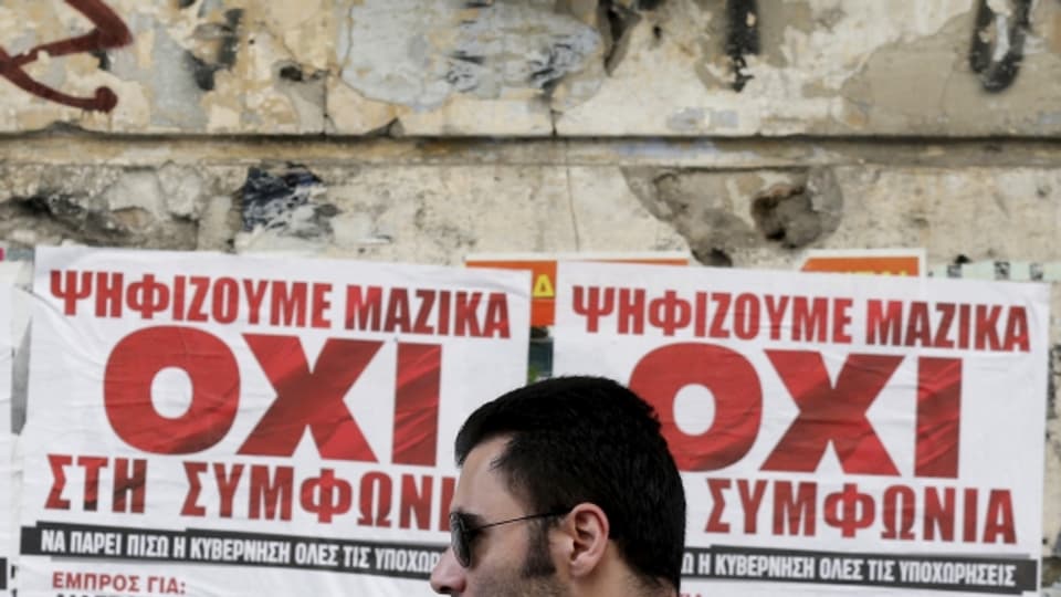 Abstimmungsplakate in Athen, die für ein Nein in der Referendumsabstimmung werben.