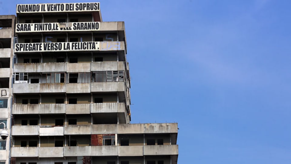 Der «Mezzogiorno» ist Synonym für Zerfall, Mafia, hohe Arbeitslosigkeit, geringes Wachstum. Bild. Eine Ruine in der Nähe von Neapel.