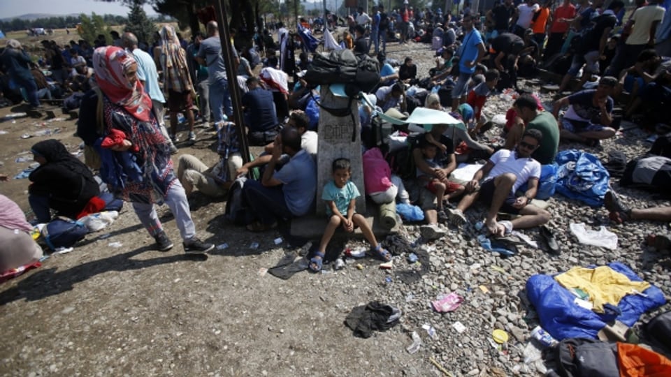 Gestrandet an der Grenze zu Mazedonien. Tausende Flüchtlinge kommen nicht weiter.