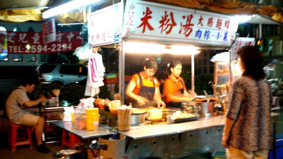 Eine Garküche in Taiwan