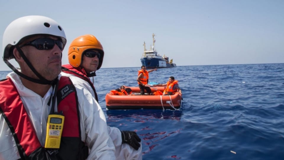 MSF-Mitarbeiter unterwegs auf dem Mittelmeer.