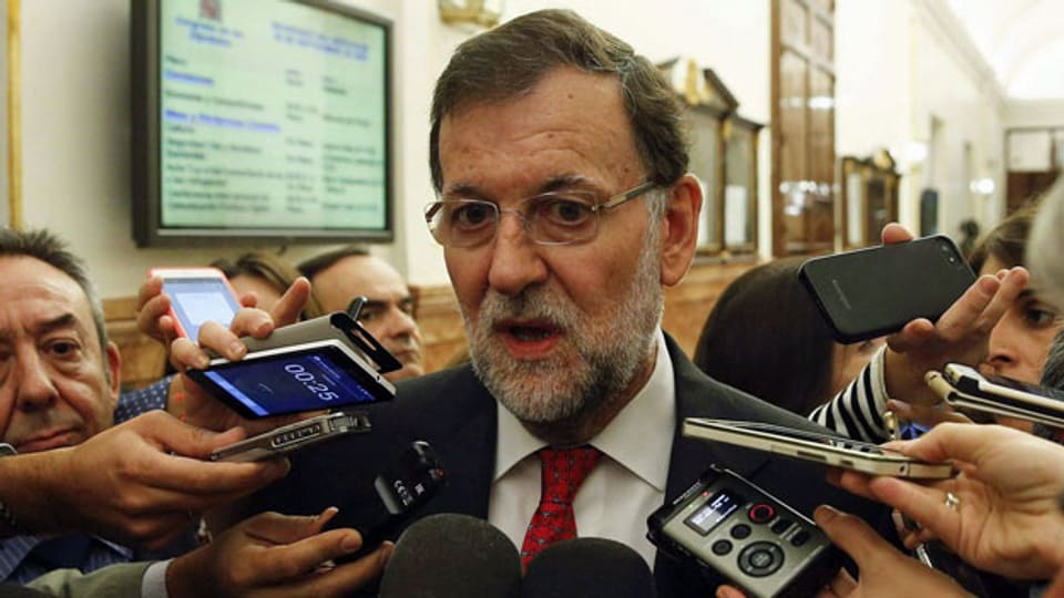 Der spanische Ministerpräsident Mariano Rajoy will dem Verfassungsgericht mehr Kompetenzen einräumen, um damit die Unabhängigkeitsbestrebungen der Katalanen zu bremsen.