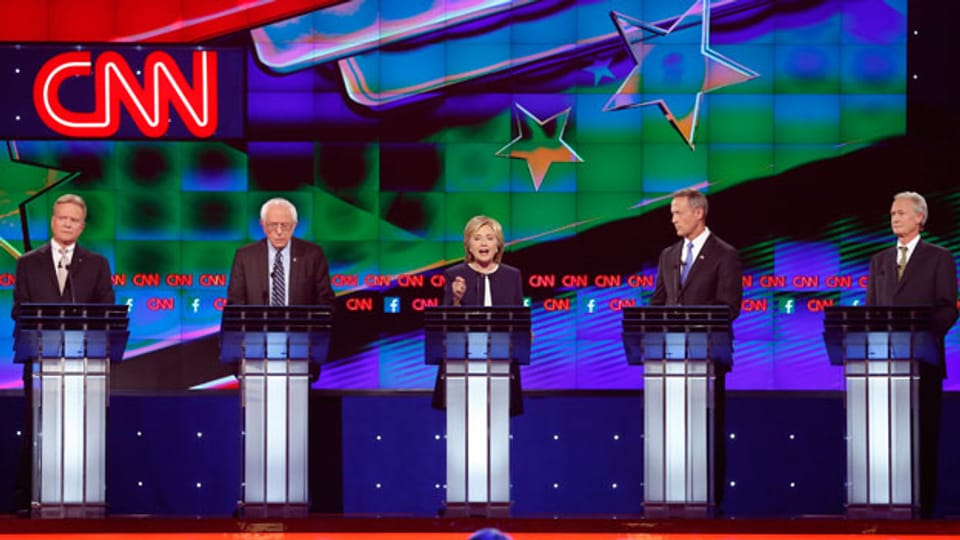 Gruppenbild mit Dame - Die erste TV-Debatte der Demokraten in den USA.
