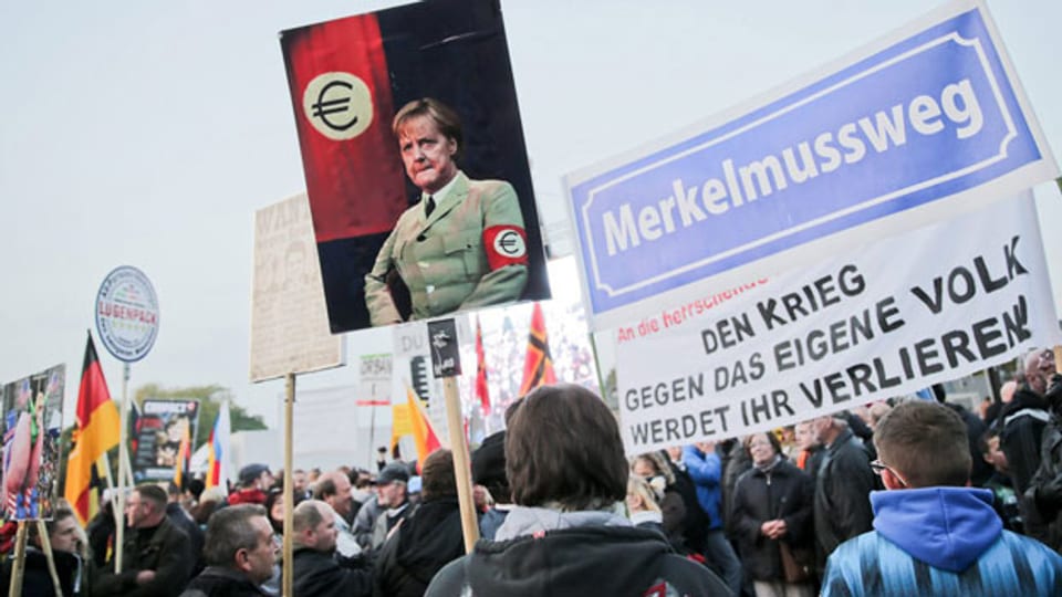 Pegida zeigt ihr aggressives Gesicht. Demonstration in Dresden am 19. Oktober 2015.
