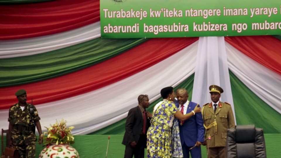 Umstrittene Wiederwahl: Der burundische Präsident Nkurunziza legt im August dieses Jahres seinen Amtseid ab.