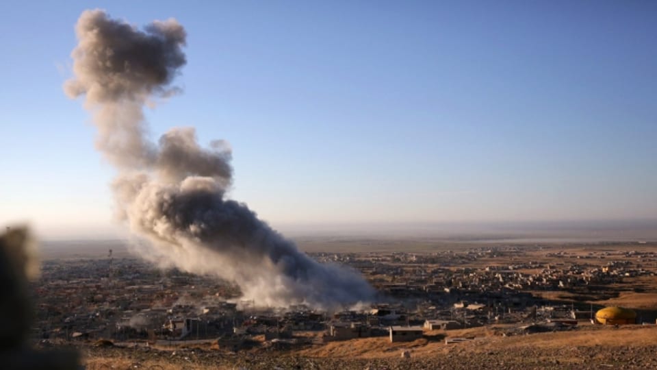 Rauch über Sinjar: die nordirakische Stadt ist Ziel der Grossangriffe..