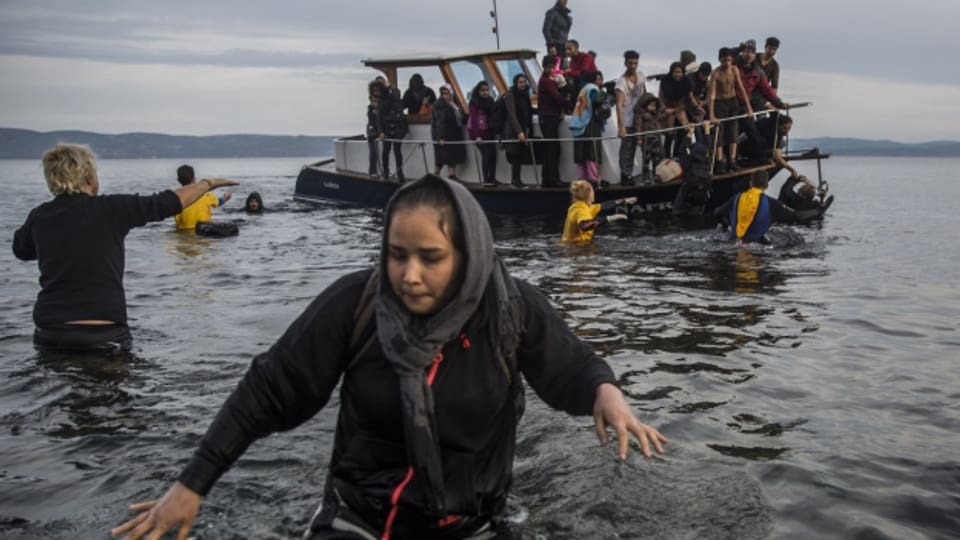 Flüchtlinge bei der Ankunft auf der griechischen Insel Lesbos.