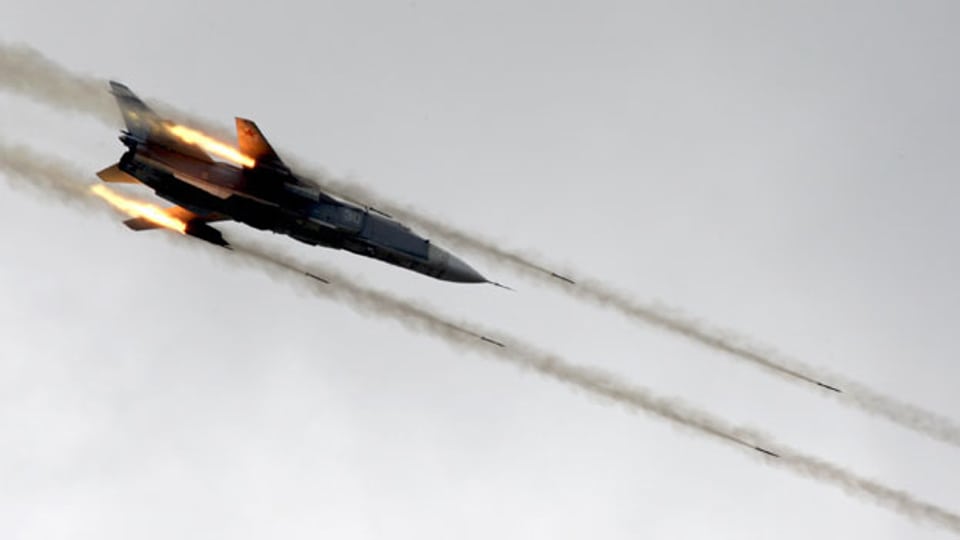  Ein Flugzeug unbekannter Herkunft habe den türkischen Luftraum verletzt und Warnungen ignoriert, worauf türkische F16-Kampfflugzeuge den Jet abschossen. Symbolbild.
